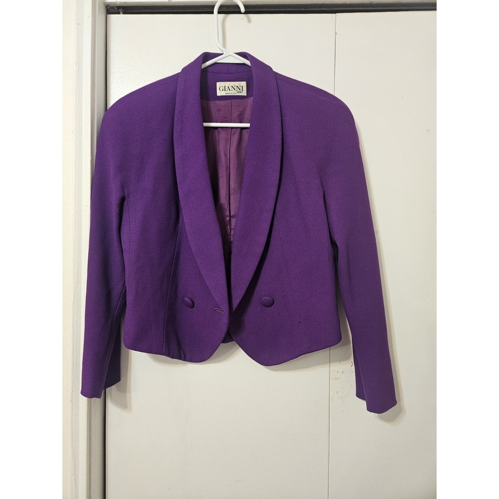 Vintage Gianni Sport Purple Cropped Blazer made in the USA. Size 6